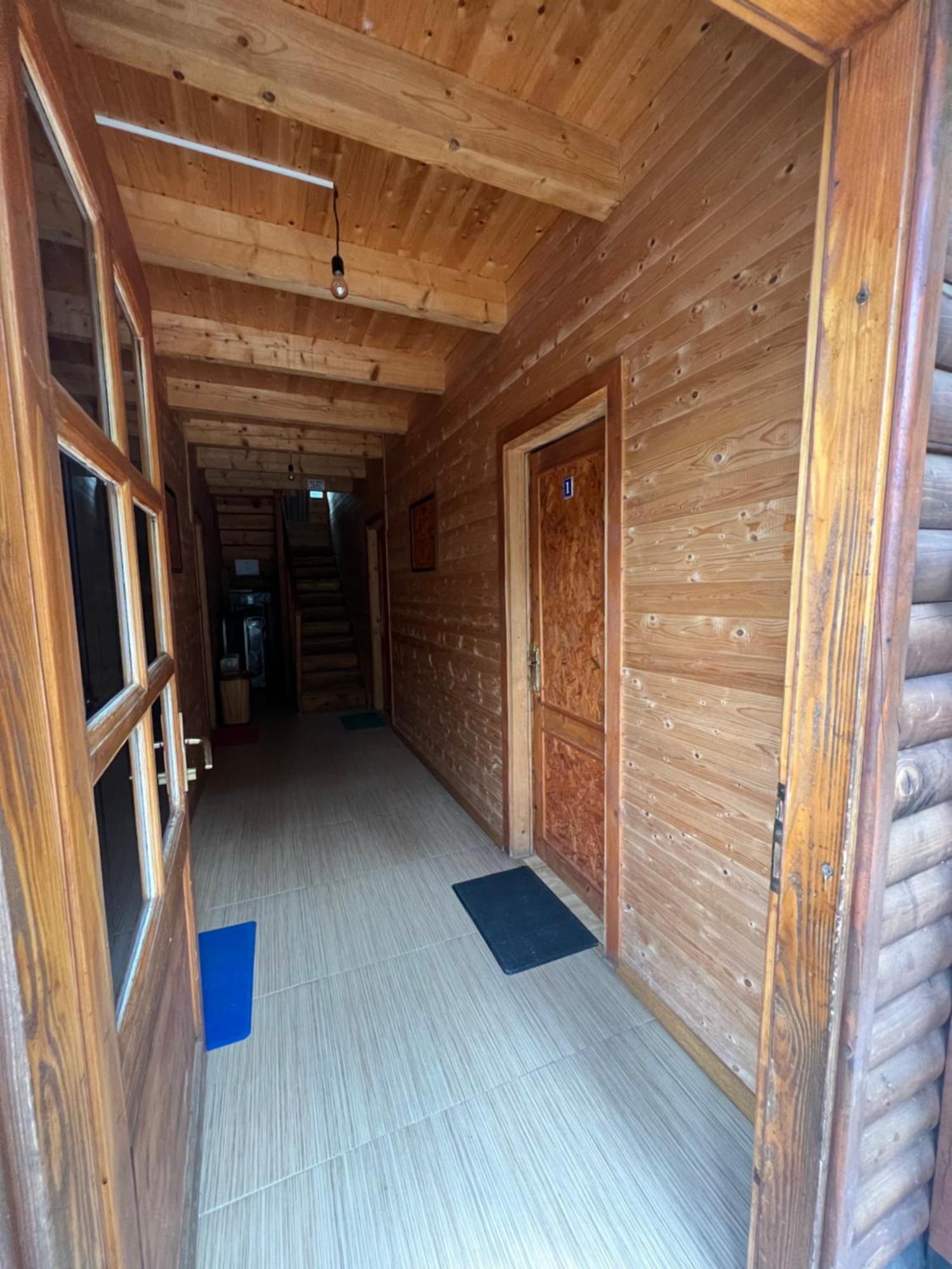 Vila Pepaj Razem Luaran gambar